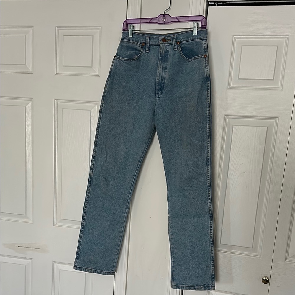 Women’s Cowboy Cut Wranglers